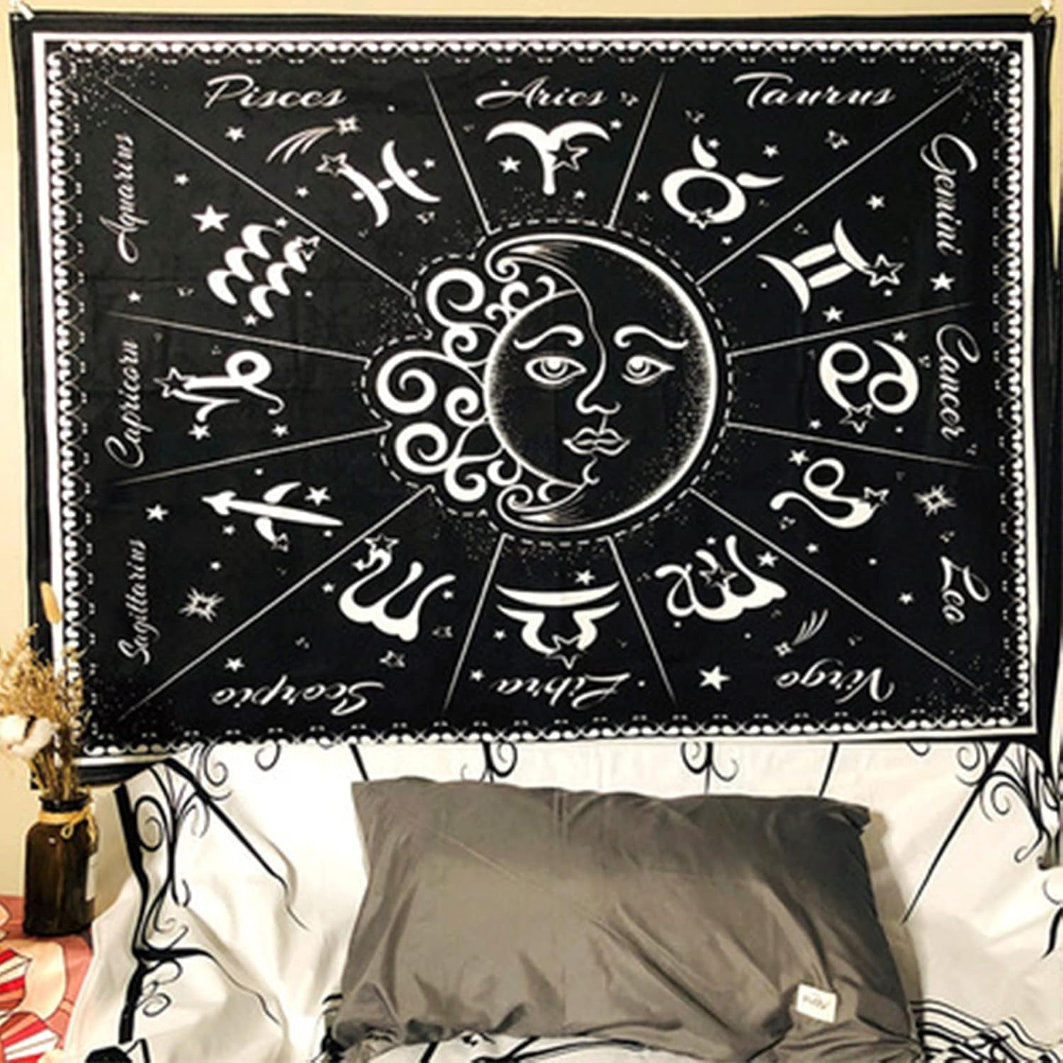 Moon Star Tapestry Wall Hangings, Black & White Moon Kissing Tapestries, Wall Decorations for Bedroom Dormitory Living Room (Style-A)